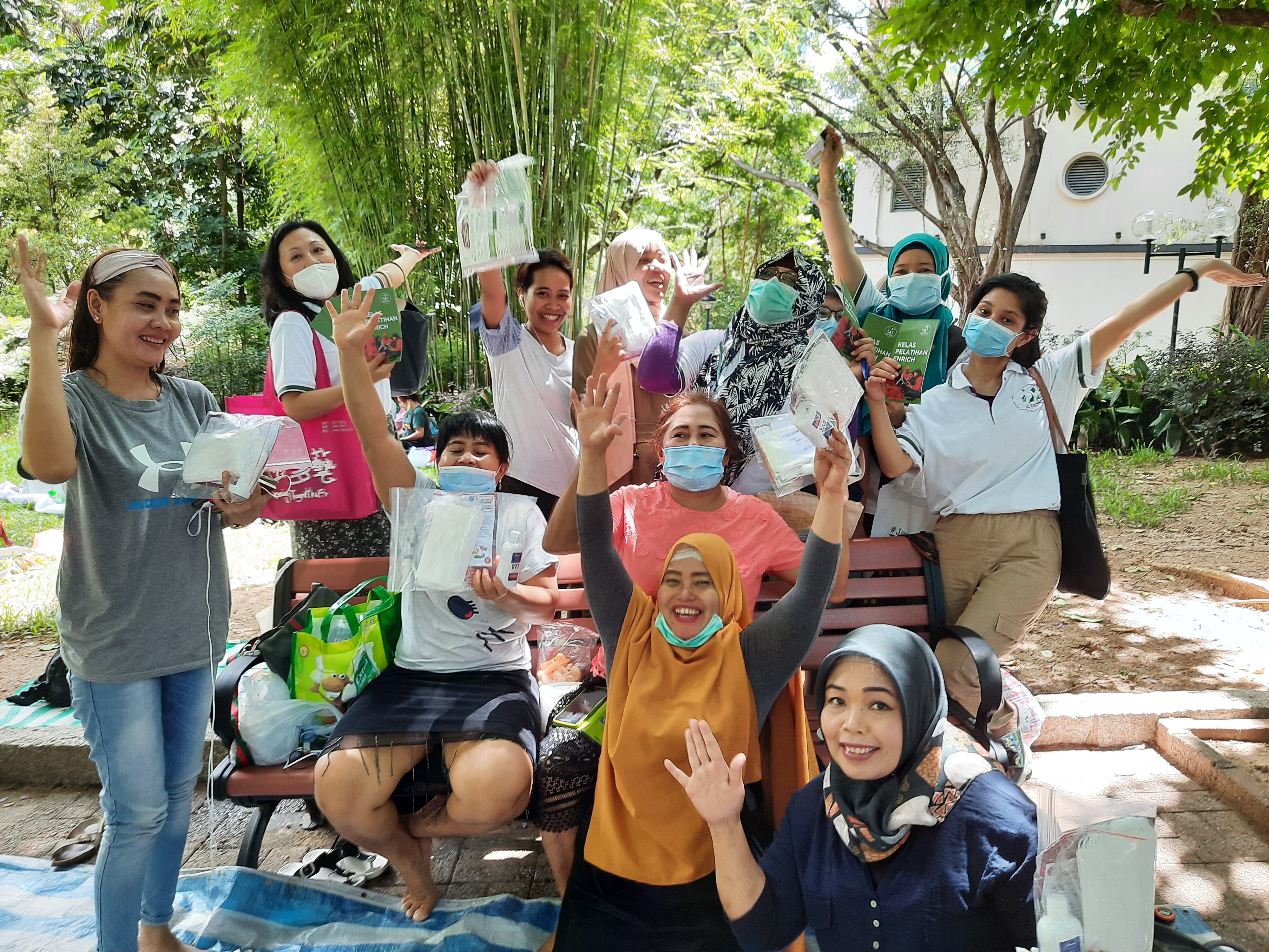 Donating hygiene kits to the domestic worker community